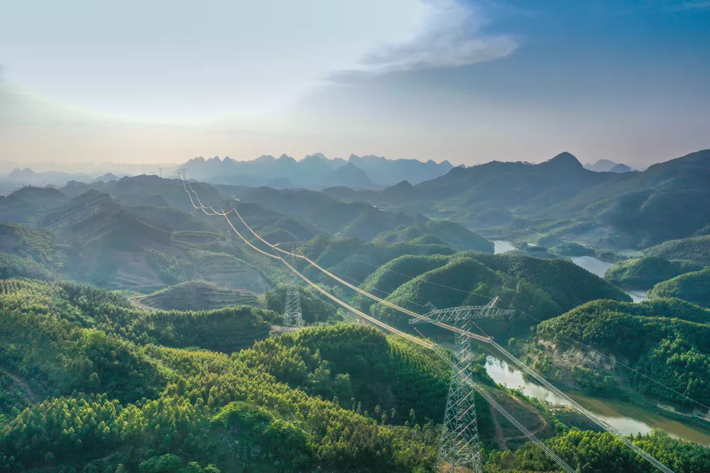 Station de conversion Liubei du projet de courant continu de Kunliulong en Chine